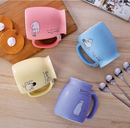 colorful ceramic coffee mugs with lids and cute cat designs for tea and milk