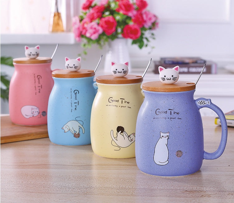 colorful ceramic coffee mugs with lids and cute cat designs for tea and milk