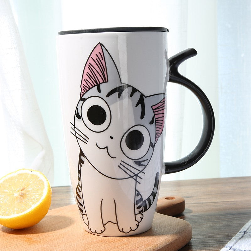 Cute cartoon ceramic cat mug with large capacity, perfect for coffee lovers and adding charm to drinkware.