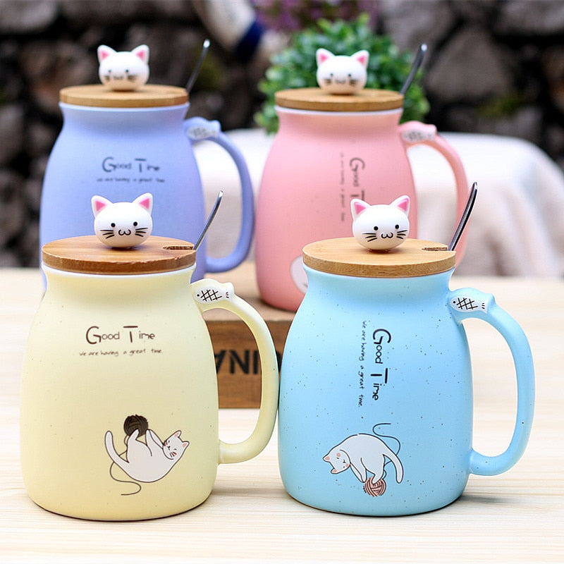 colorful ceramic coffee mugs with lids and cute cat designs for tea and milk