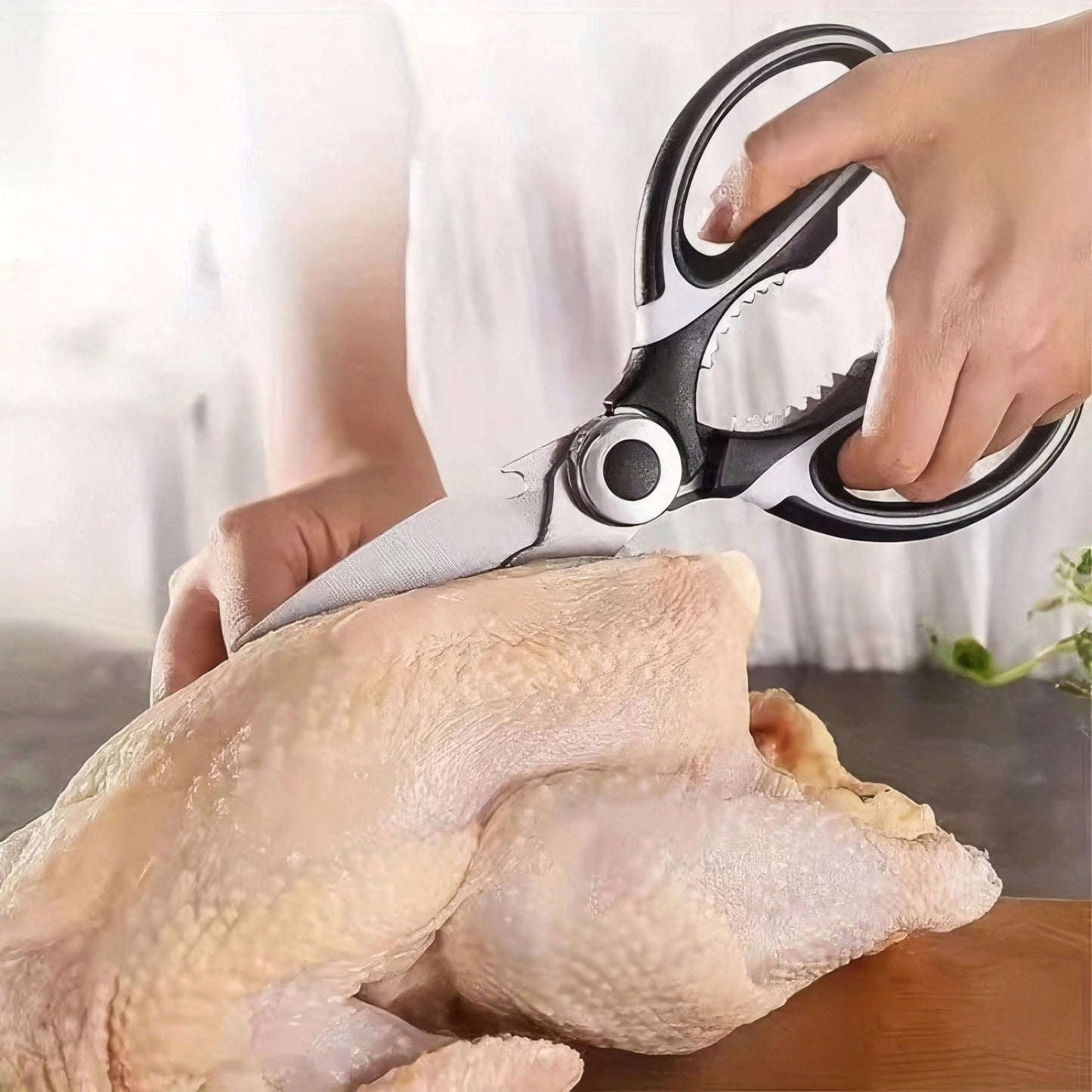 1 Piece of Multifunctional Kitchen Scissors Black, Sharp Blade, Suitable for Cutting Chicken, Duck or Fish Meat, Kitchen Tool