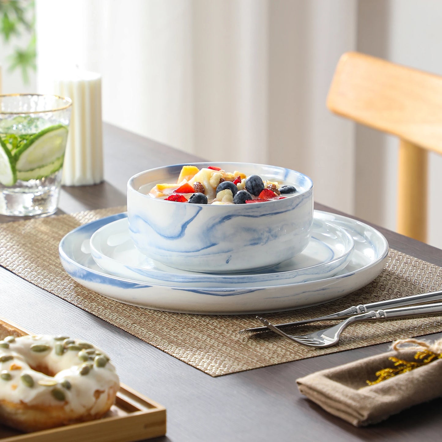 MALACASA Luna series 24-Piece Marble Porcelain Dinnerware Set with 8 Pcs Dinner/Dessert Plates,Bowl Tableware Set Service for 4