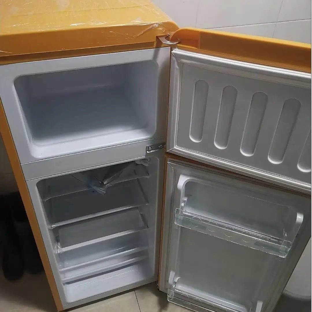 X Hot Selling High-quality 82L Retro Style Small Refrigerator, Top Freezing and Bottom Refrigeration Refrigerator