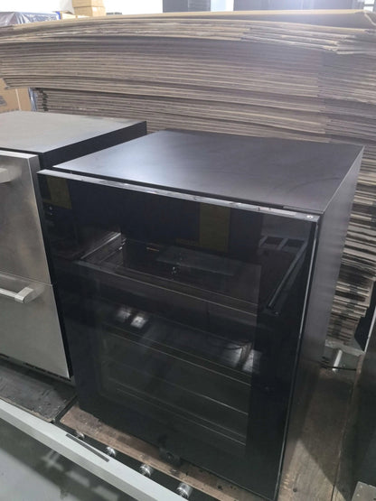 Factory Supply Black Color Beer Beverages Cooler 110L Stainless Steel Built-In Glass Door Refrigerator with Lock