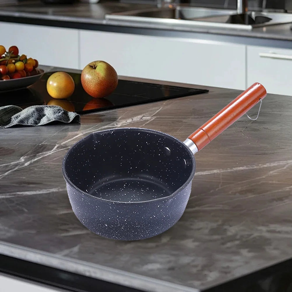 Cast Iron Hot Oil Pot Non-Stick Sauce Pan Soup Pot with Pour Spout Milk Saucepan Cooking Boiling Butter Warmer Heat Kitchen Pan