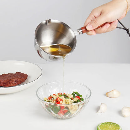 ♥Stainless Steel Oil Sprinkling Small Pot With Wooden Handle Hot Oil Pot Milk Pan Kitchen Multifunction Saucepan