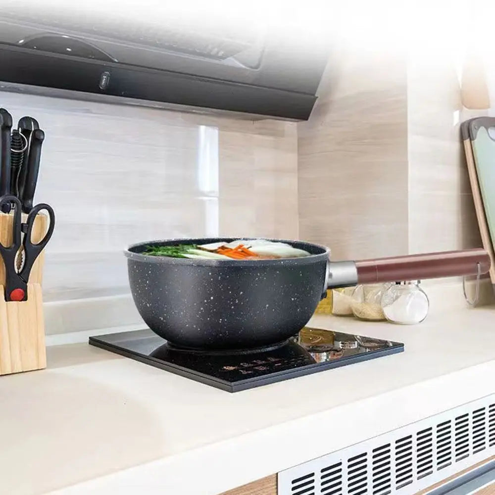 Portable Iron Omelette Pan Non-stick with Wooden Handle Wheat Stone Stockpot Noodle Pot Kitchen Supplies
