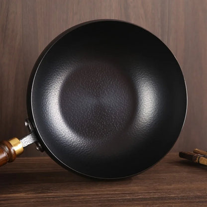 Healthy Hand Forging Cast Iron Pot NonStick Uncoated Frying Pan with Wooden Lid Chinese Wok Induction Cooker Gas