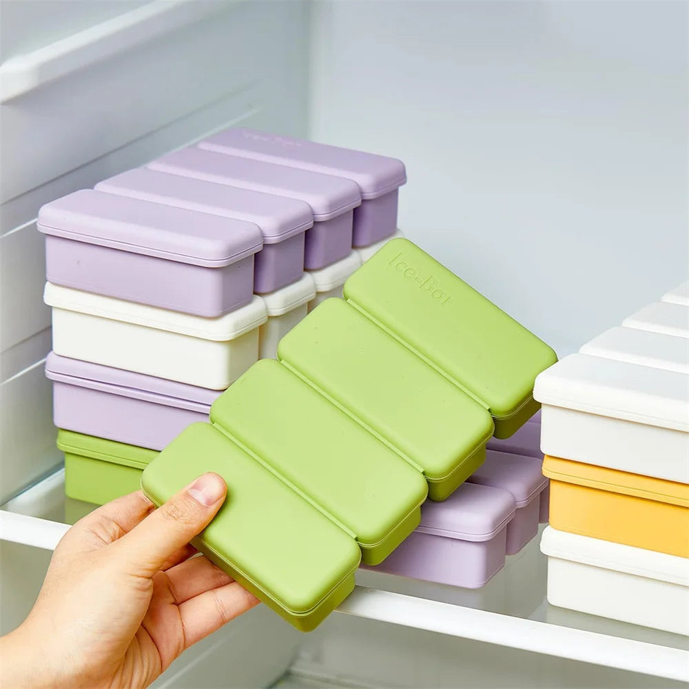 4 Grids Silicone Ice Cubes Trays With Lid Homemade Popsicle Mould Food Freezing Container for Freezer Molds for Soups and Sauces