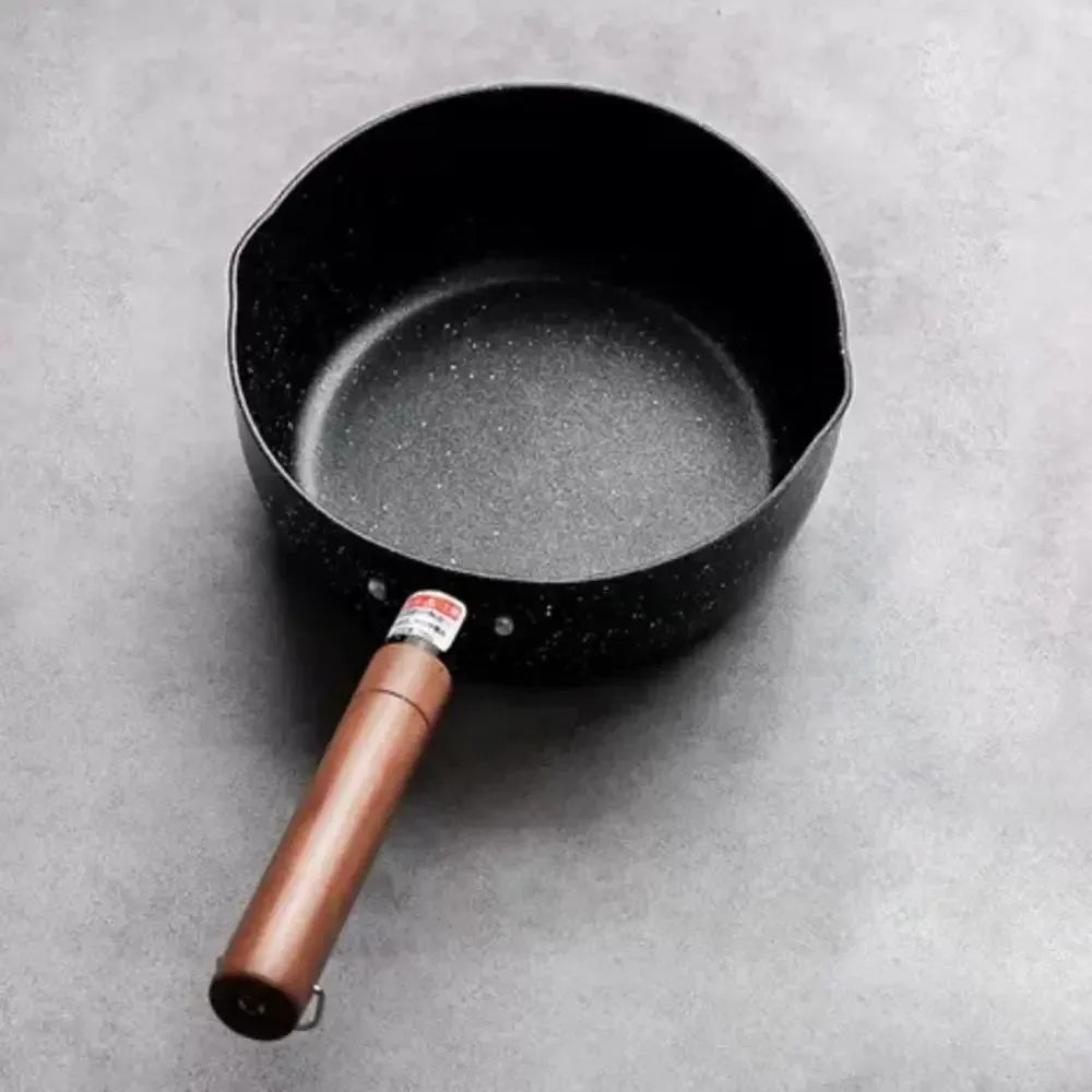 Non-Stick Milk Pot Wood Handle Universal Soup Pot Japanese Style with Lid and Pour Spout Cooking Saucepan Baby Food