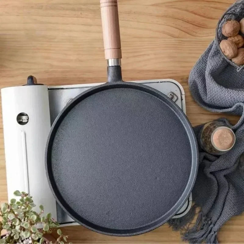 26cm Cast Iron Frying Pan, Uncoated Non-stick Crepe Maker Steak Pot for Gas Induction Cooker Kitchen