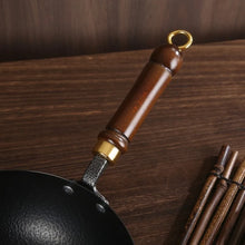 Healthy Hand Forging Cast Iron Pot NonStick Uncoated Frying Pan with Wooden Lid Chinese Wok Induction Cooker Gas