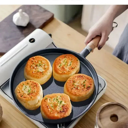26cm Cast Iron Frying Pan, Uncoated Non-stick Crepe Maker Steak Pot for Gas Induction Cooker Kitchen