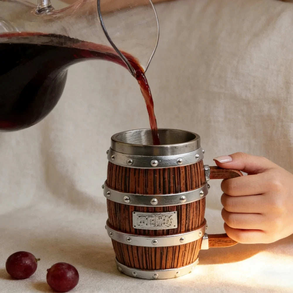 1:1 Luffy Zoro Beer Barrel Cup Resin Statue Stainless Steel Mug Medieval Tavern Wood Imitation Barrel Tankard Beer Mug Fan Gift