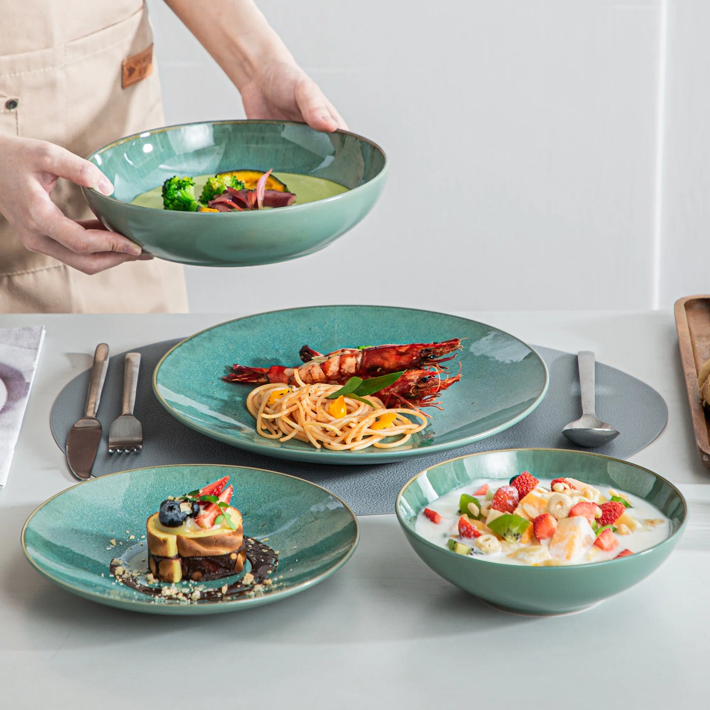 Vancasso KARST 16/32/48 Piece Green Embossed Stoneware Tableware Set with Dinner/Dessert Plate/Soup Bowl/Mug Service for 4/8/12