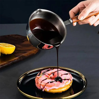 Mini Oil Pouring Pot with Wooden Handle 304 Stainless Steel Milk Pan Kitchen Butter Baking Measuring Pots for Household Cooking