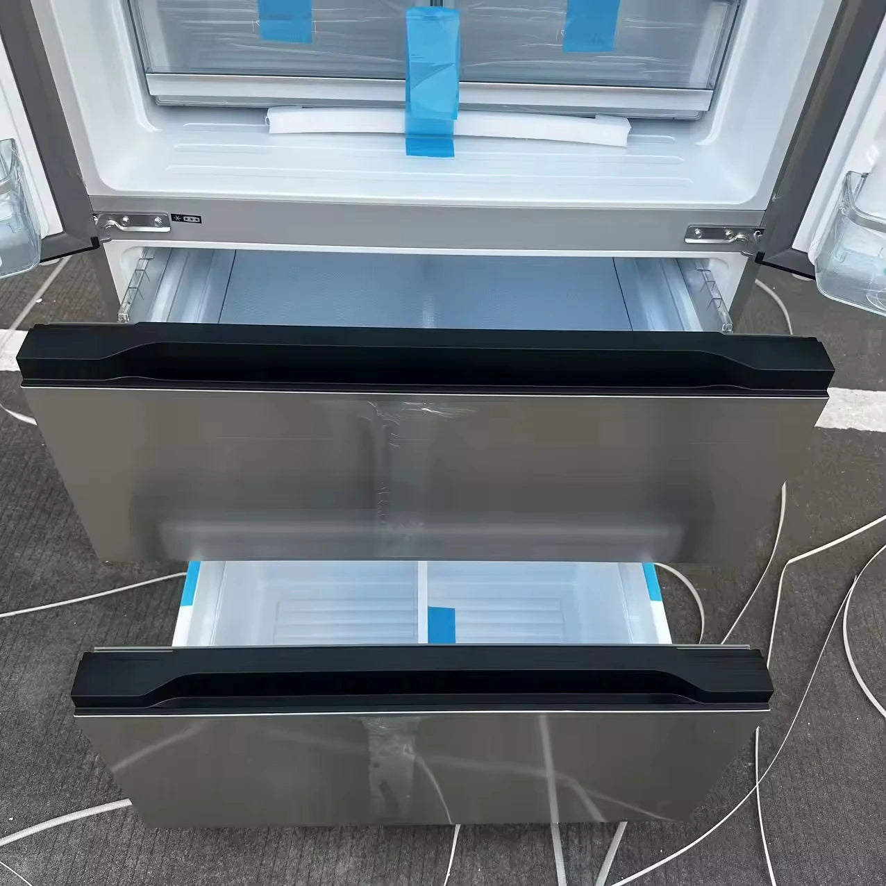 2025 Smart 628L French Door 4-Door Refrigerator & Freezer - Smart Side-by-Side Appliance with ICE Maker