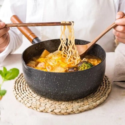 Portable Iron Omelette Pan Non-stick with Wooden Handle Wheat Stone Stockpot Noodle Pot Kitchen Supplies