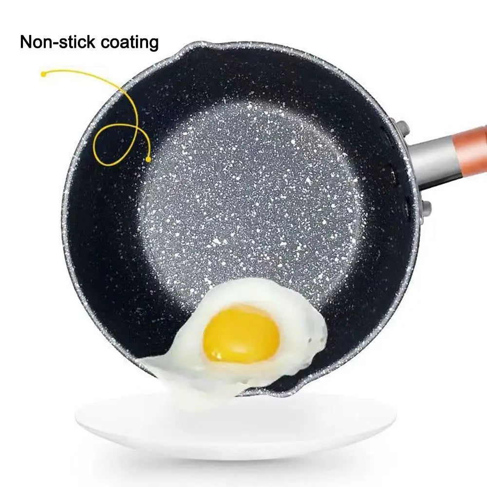 Portable Iron Omelette Pan Non-stick with Wooden Handle Wheat Stone Stockpot Noodle Pot Kitchen Supplies