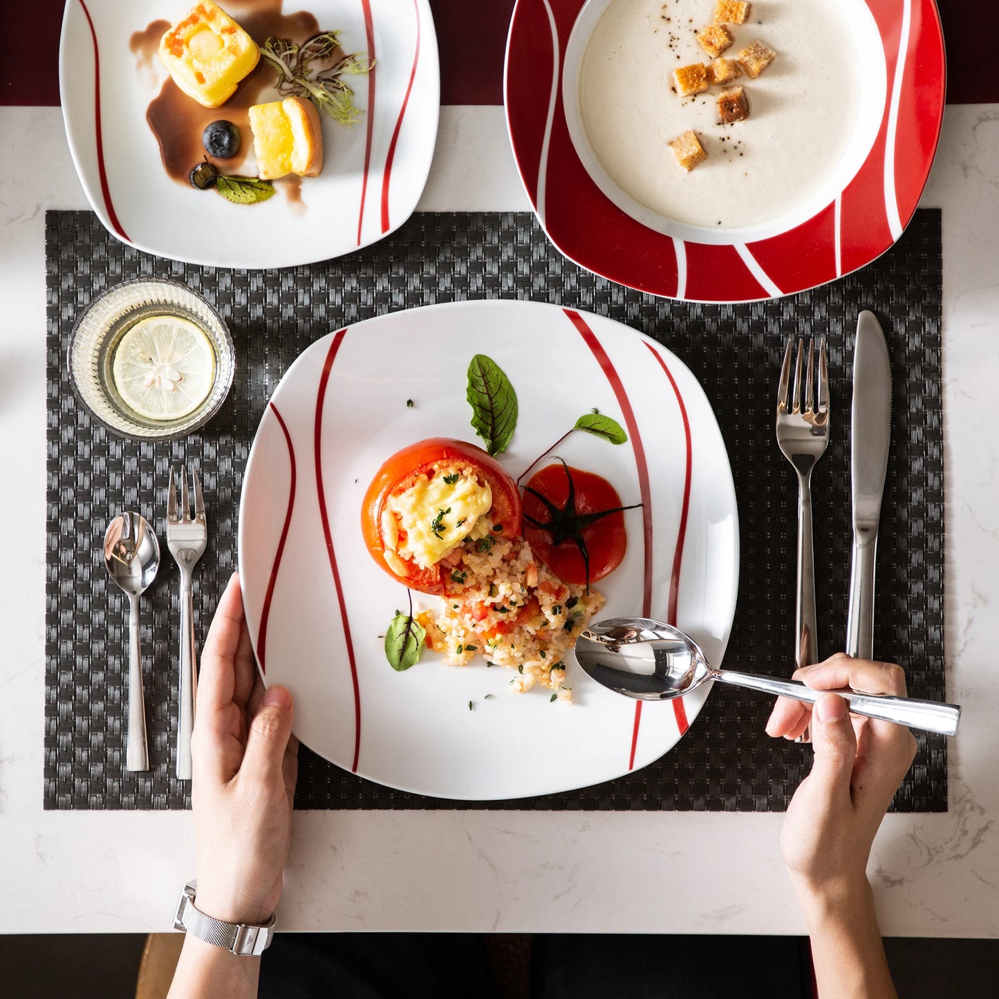 MALACASA Series Felisa 30 Piece Red Stripes Ivory White Porcelain Dinner Set with 6 Piece Cups Saucers Dessert Soup Dinner Plate